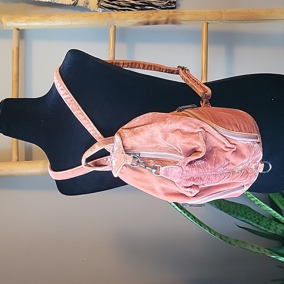 Rebecca Minkoff Mini JULIAN Velvet Backpack - Picture 2 of 9